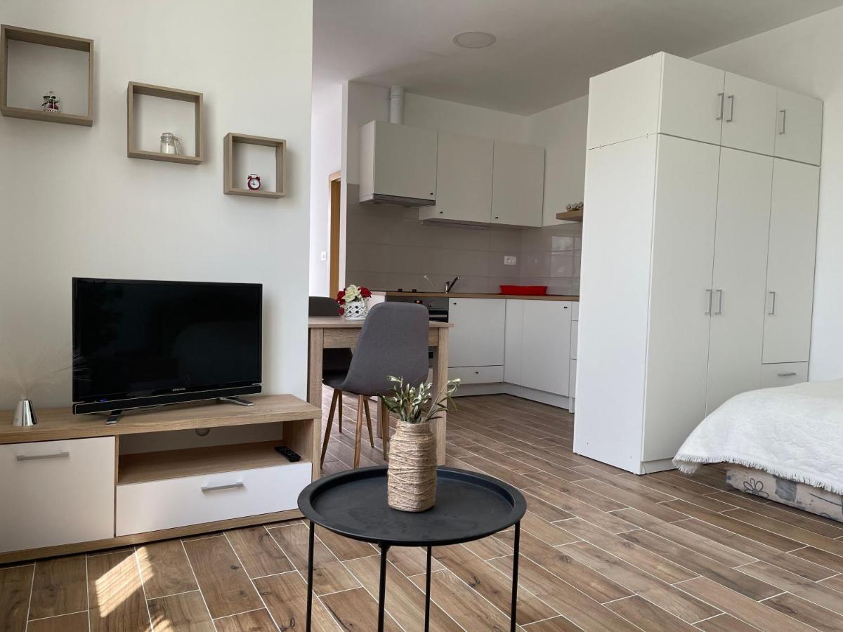 Apartamento Apartman Solin 2, Parking Exterior foto