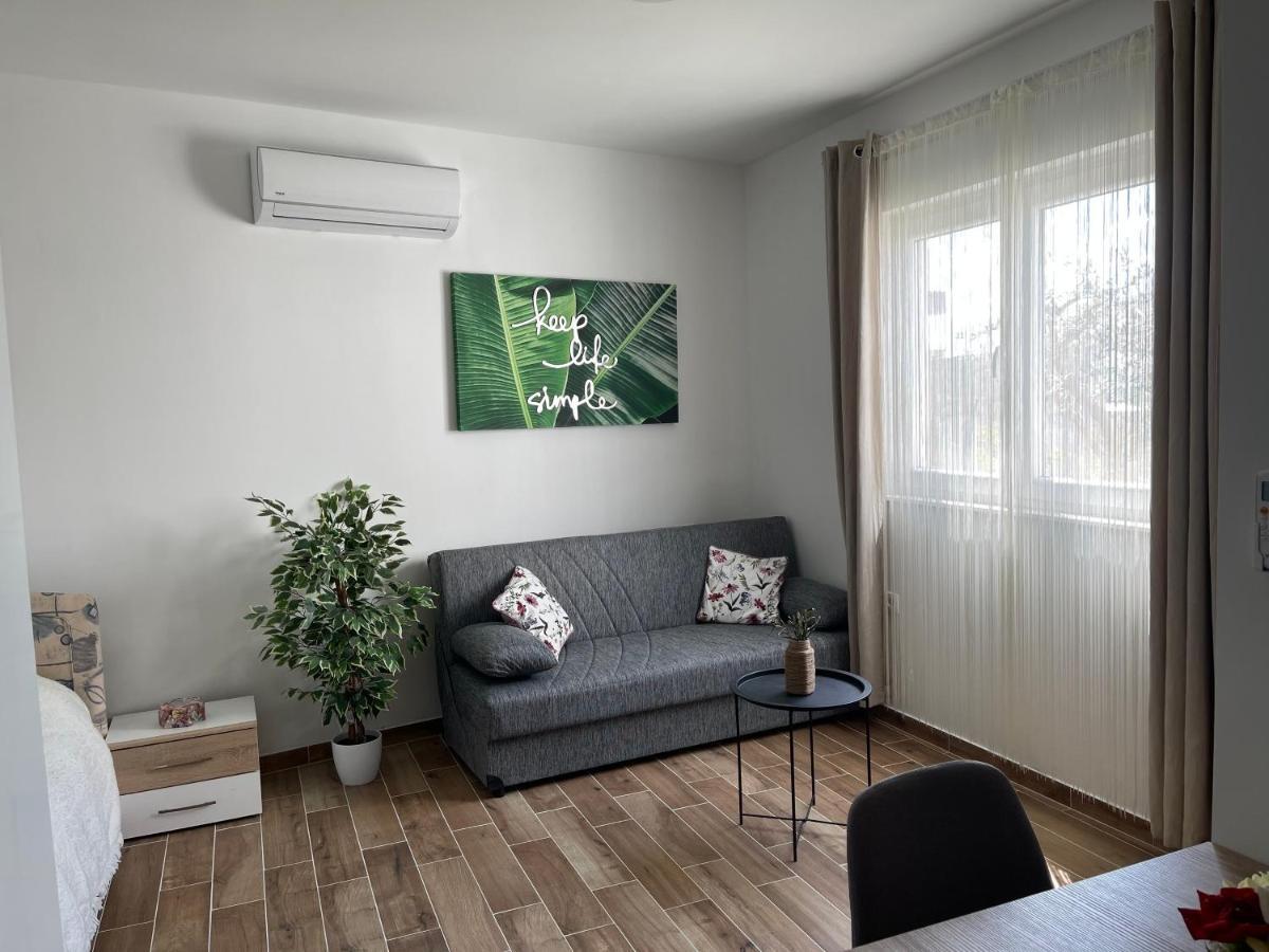 Apartamento Apartman Solin 2, Parking Exterior foto
