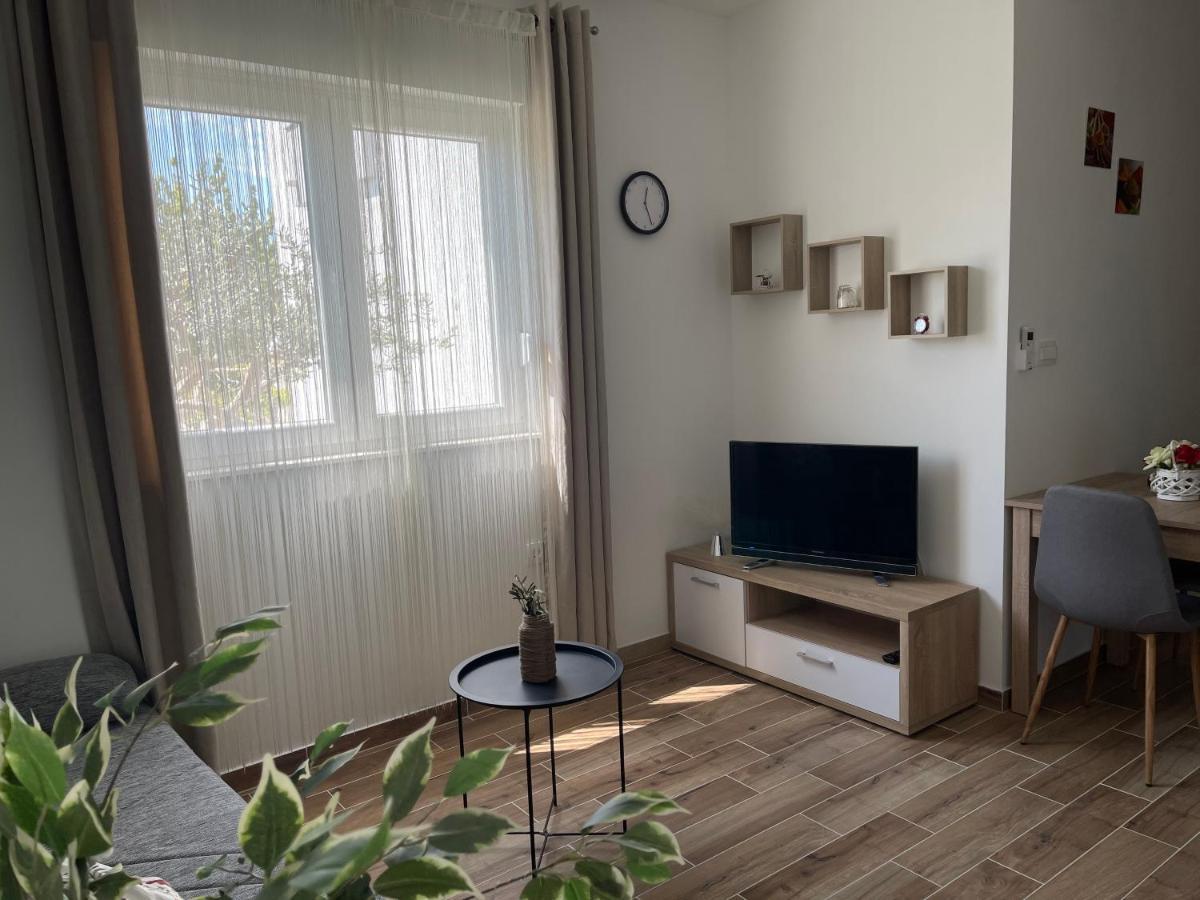 Apartamento Apartman Solin 2, Parking Exterior foto